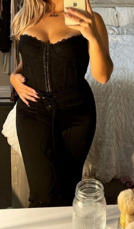 Shortnsweeeeet star pornographic pic