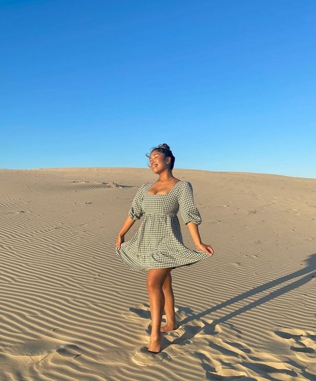 Sml Prsn star xxx galleries