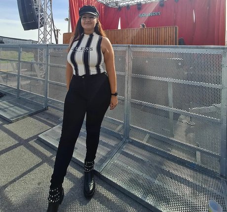 Ann Cygnus top star gallery