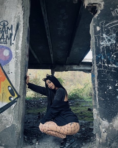 alecsandraa a exclusive star photos