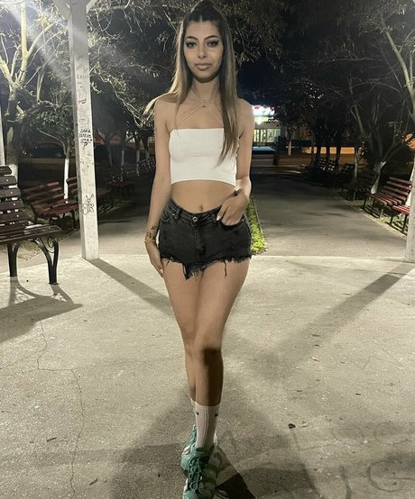 alecsandraa a high quality actress gallery