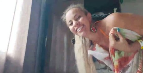 Mc Bandidaficial model hot img