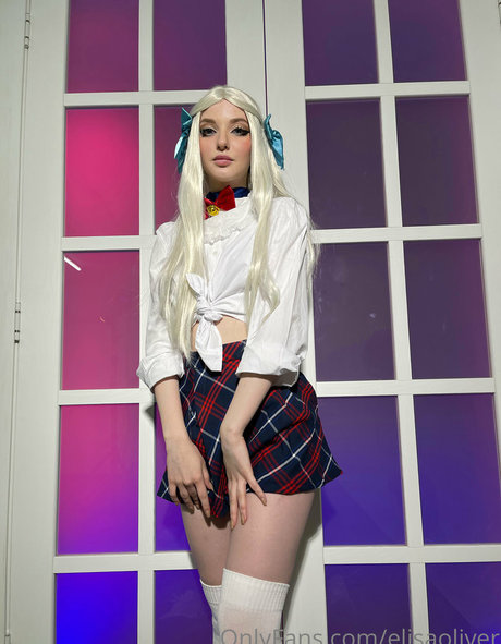 Elisa Oliver model nude images