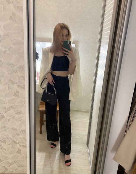 Elisa Oliver beautiful actress pic