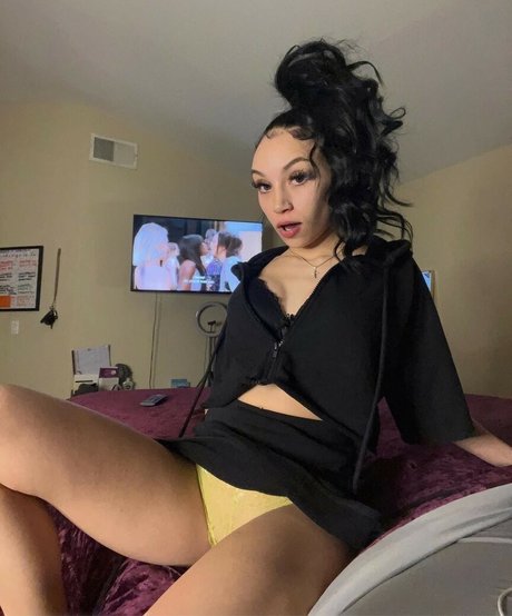 Therealjaasrenee adult model picture