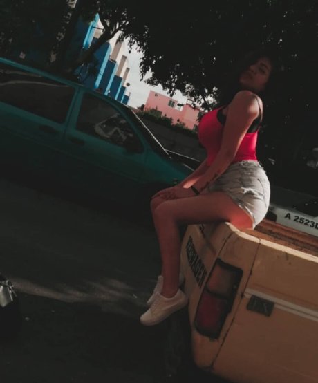 Kimberly Hdeez star pretty pictures