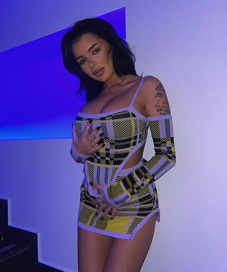 ralucaerr erotic star archive