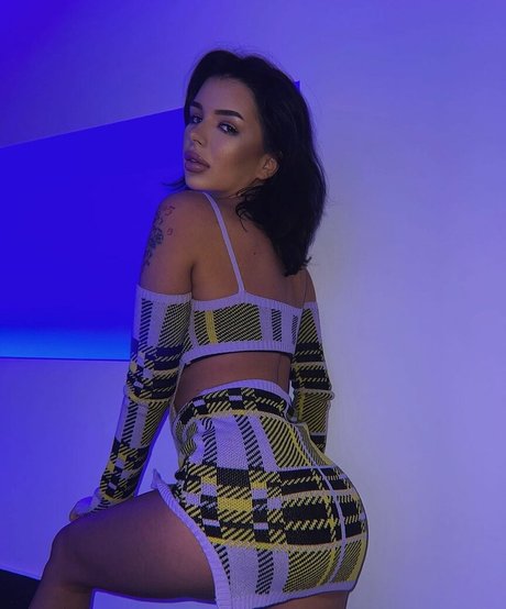 ralucaerr nudes pornstar image