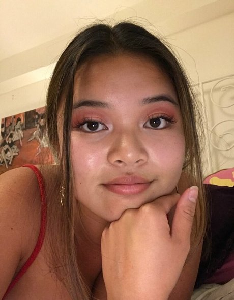 Kattjia model sexy pic