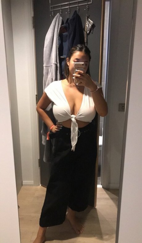 Kattjia erotic model image