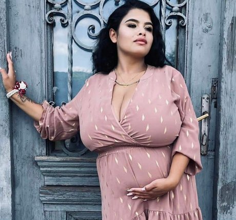 Melannia model sexy picture