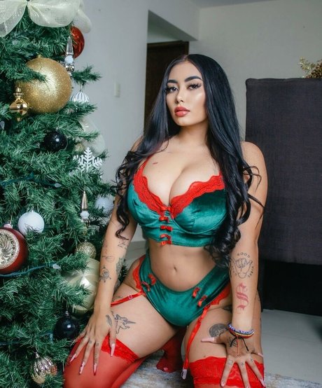 Michbaezoficial pornstar sex photo