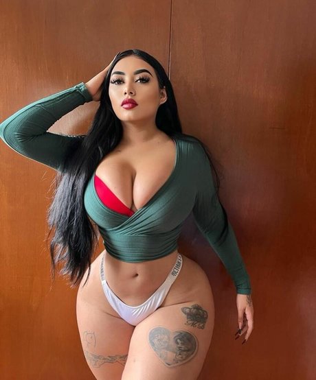 Michbaezoficial actress pics