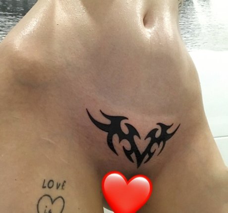 amciaklamcia perfect model photos