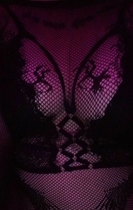 Kwasumi nude model pictures