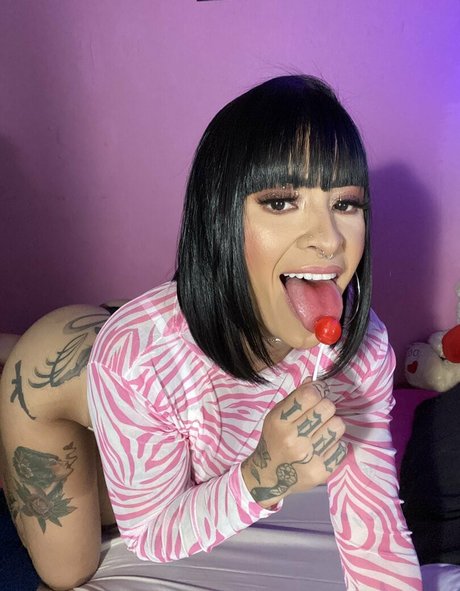 rayanenas__ erotic star gallery