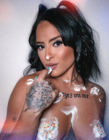 rayanenas__ pornstar adult photos