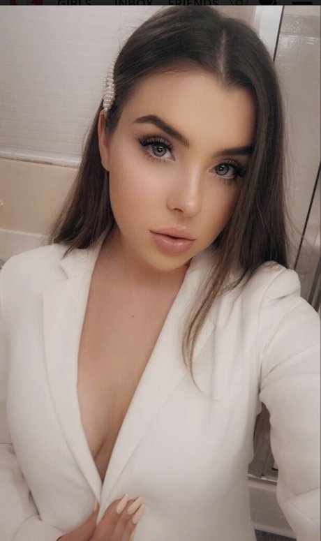 MyGirlFund MGF model sex pics