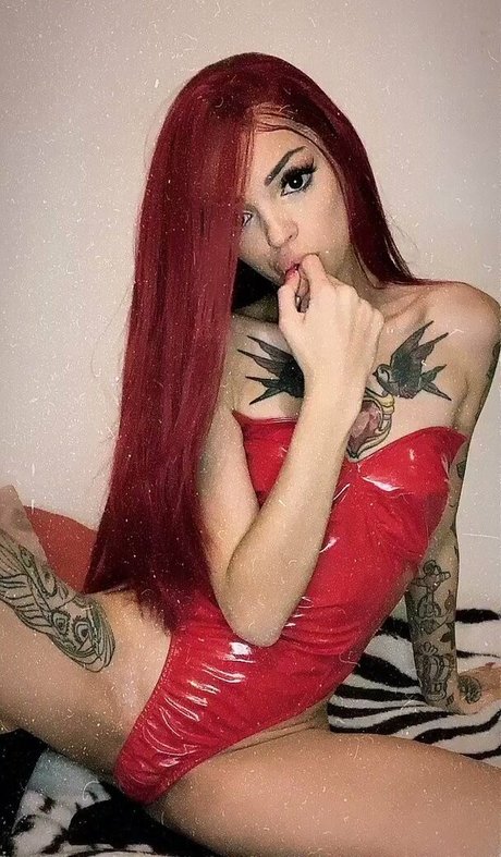 lyzzn star beautiful photo