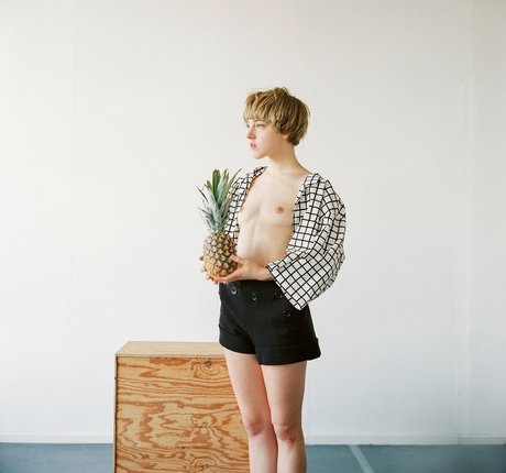 Vincent Littlehat nude model photo