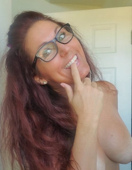 Milf Monie hot model archive