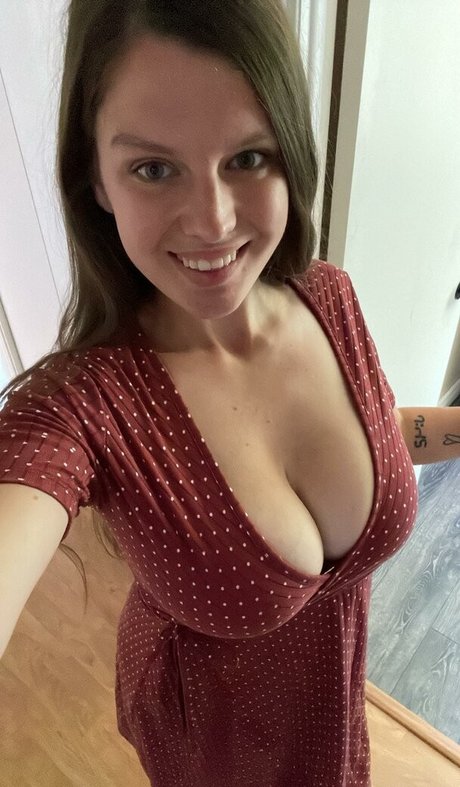 allnaturalbxby porn star pic