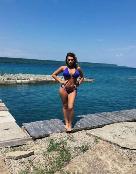 hairy lesbian onlyfans exclusive image