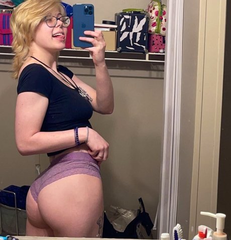 liluthivert pornstar art picture