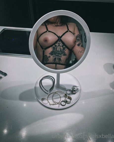 Isabella Medeiros star perfect gallery