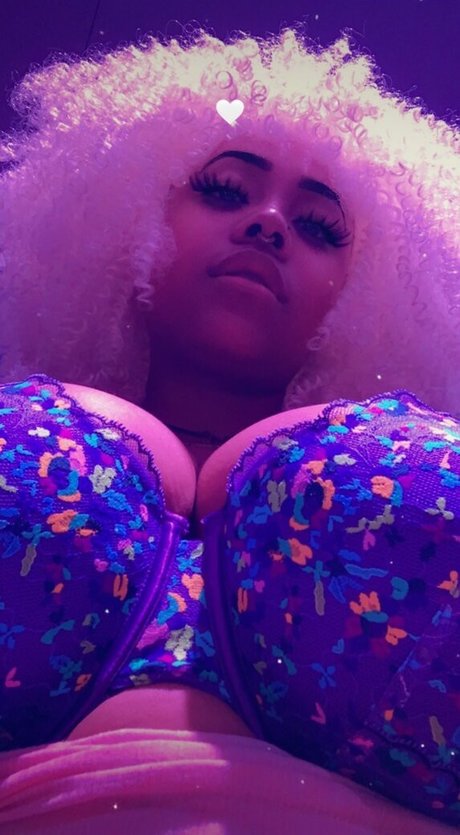 Queeen savage pornstar free picture