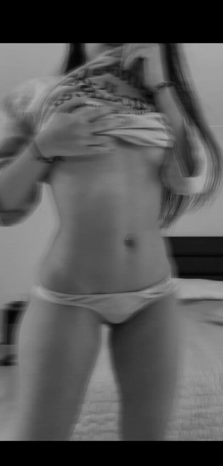 Andreabrownvera model best picture