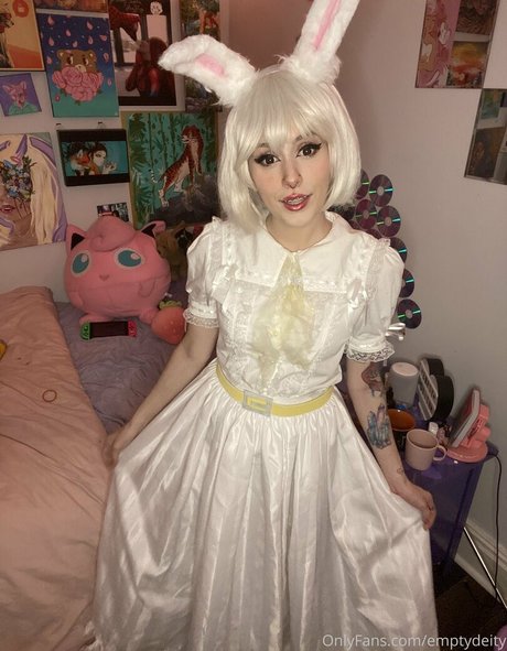 emptydeity nice model image