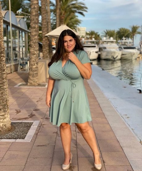 Caliope model free pics