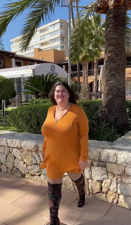 blonde milf onlyfans naked photo