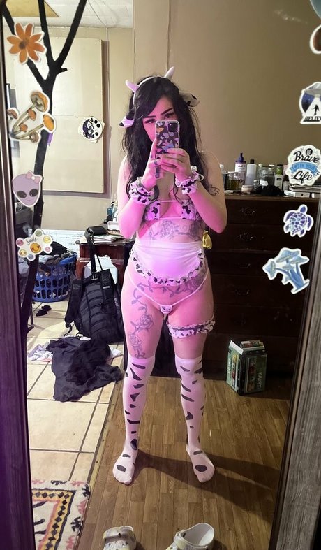 Caecity best model pic