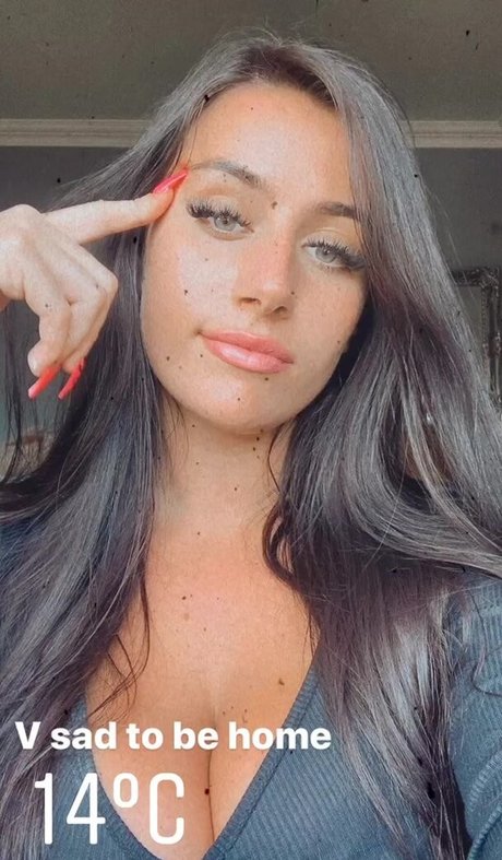 Ciara Lennon model porn image