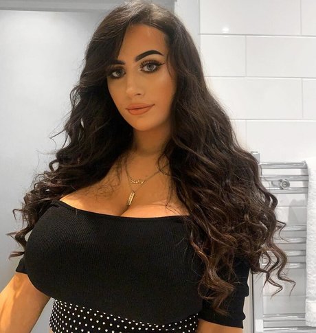 Ciara Lennon beautiful actress photos