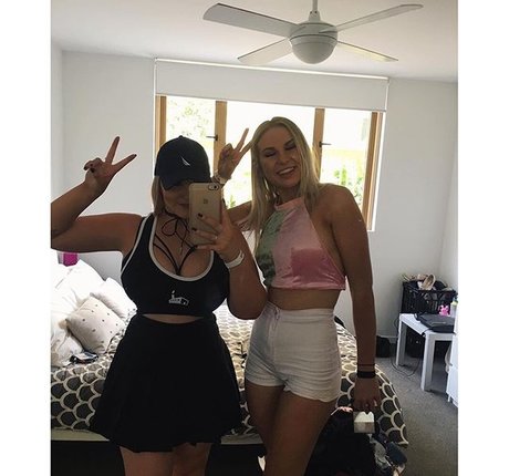 Tayla Cooper nice model pics