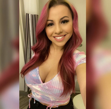 Adriana Noriega model beautiful img