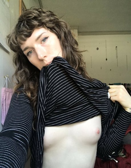 Basilstrawberry exclusive actress photos