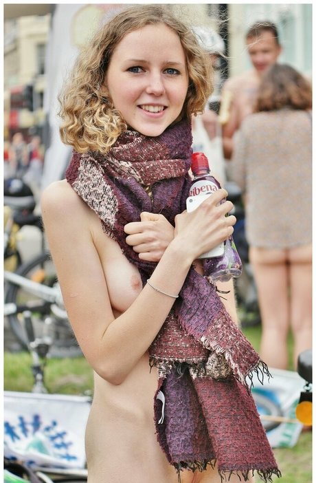 Alice Lushington naked pornstar photo