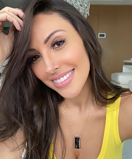 Roberta Carbonari Muzy nude actress pic