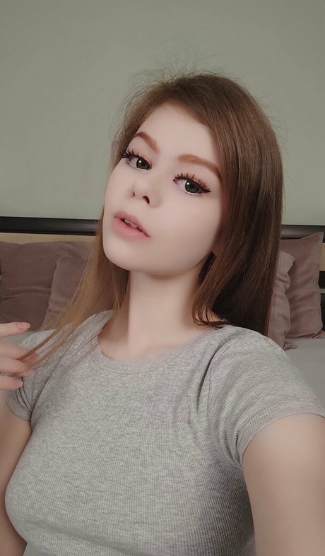 Sophia Wonder model perfect pic