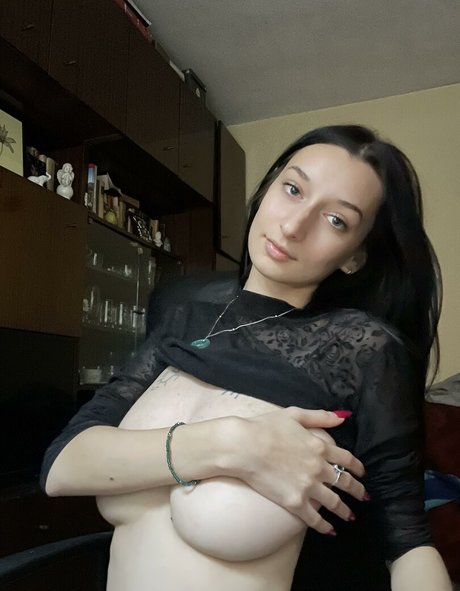 RoxyMilano star erotic pic