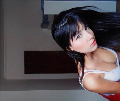 Leticia Meira actress photos