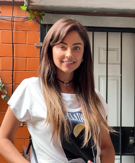 Claudia Martin model xxx picture