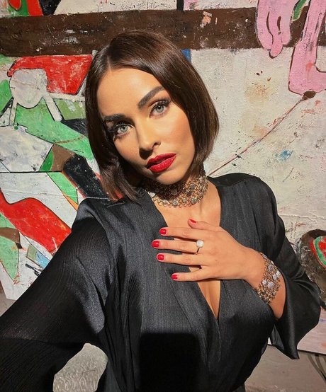 Claudia Martin star hd photos