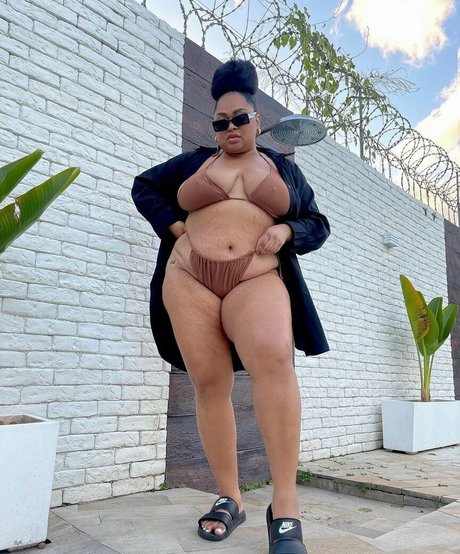 Rizia Cerqueira top actress gallery