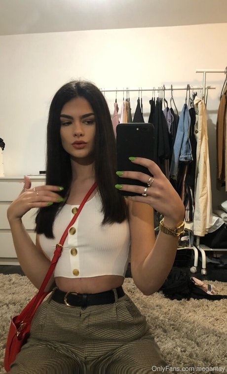 Megan Tayo top star pic