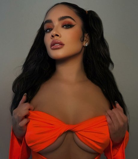 Paolakrystal xxx actress img